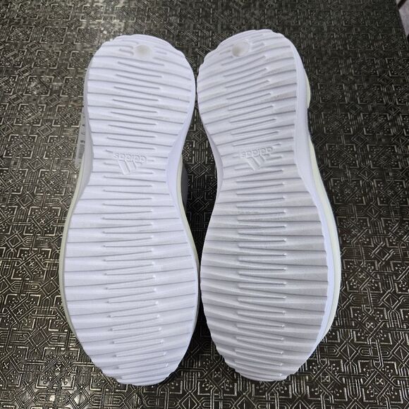 🐢 Adidas NWT Mehana Sandals. - Picture 13 of 13